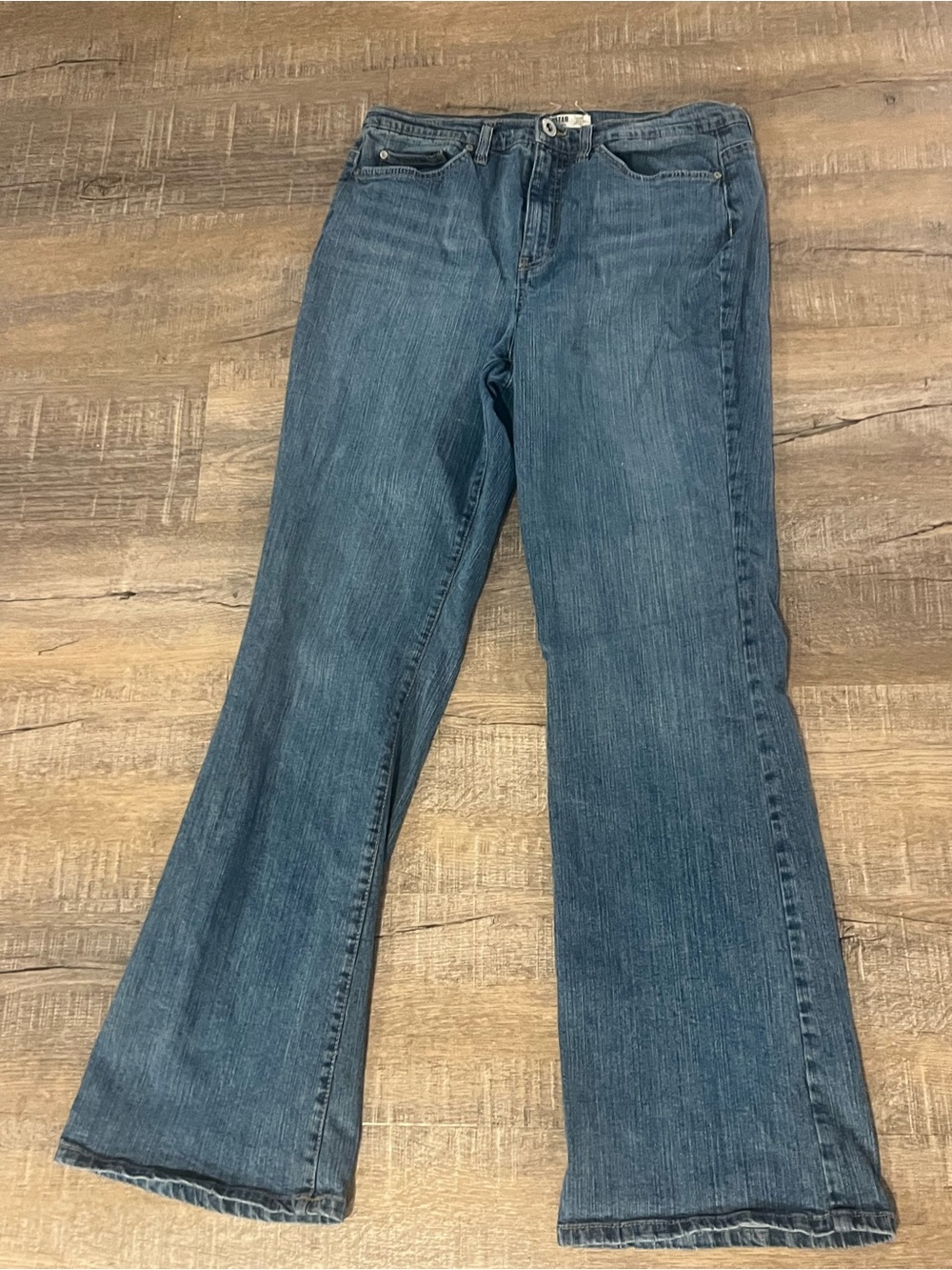 jeanstar Women's 12 Mid-Blue Flare Jeans Elle premium denim